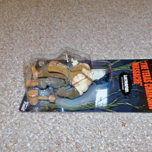 2018 Funko Savage World Horror Texas Chainsaw Massacre Leatherface MOC Brand New - Picture 5 of 8